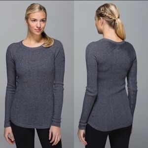 Lululemon Heathered Medium Grey Cabin Yogi Top Size 8?